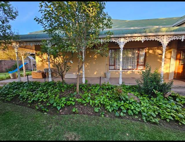 4 BEDROOM HOUSE FOR SALE IN TOP TOWN